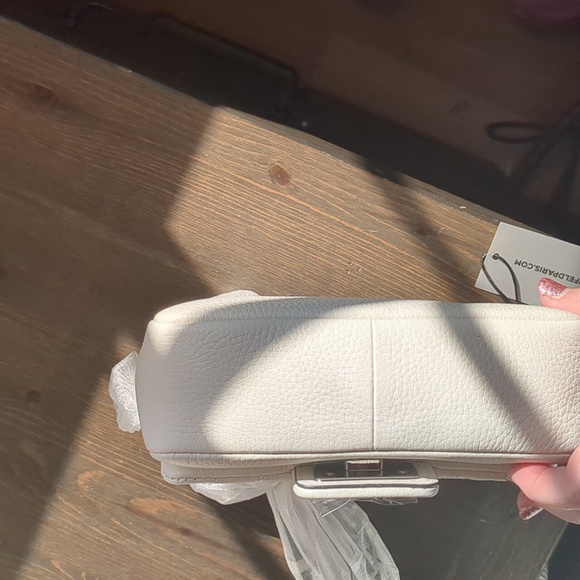 NWT Karl Lagerfeld Paris Agyness White and silver leather crossbody purse - Picture 10 of 15